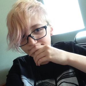 Meet your Posher, Lily